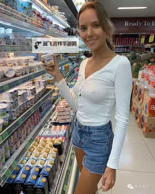 俄罗斯色呦呦呦：探索那抹神秘的极地色彩图1