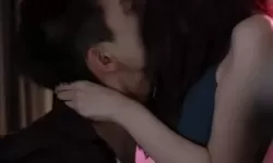 热门推荐：男女透真人版小视频完整版免费在线观看