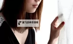 张莜雨魅惑四季，绽放无限风采