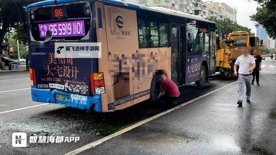 在公交车上被撞了八次：一段难以忘怀的奇遇经历图1