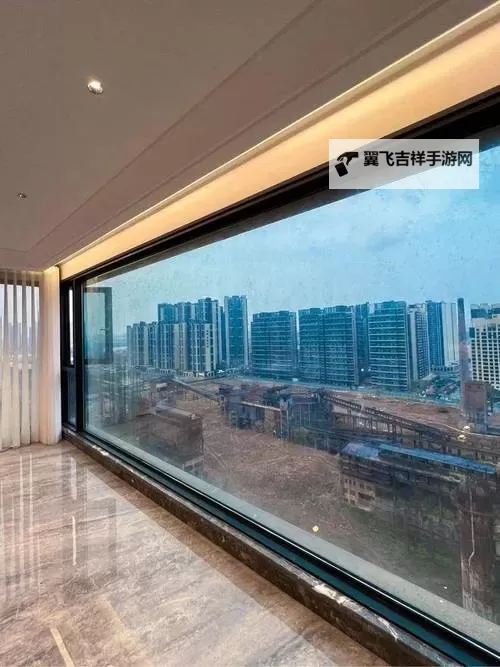 在落地玻璃窗前做视频:打造高端室内拍摄的新潮流图1
