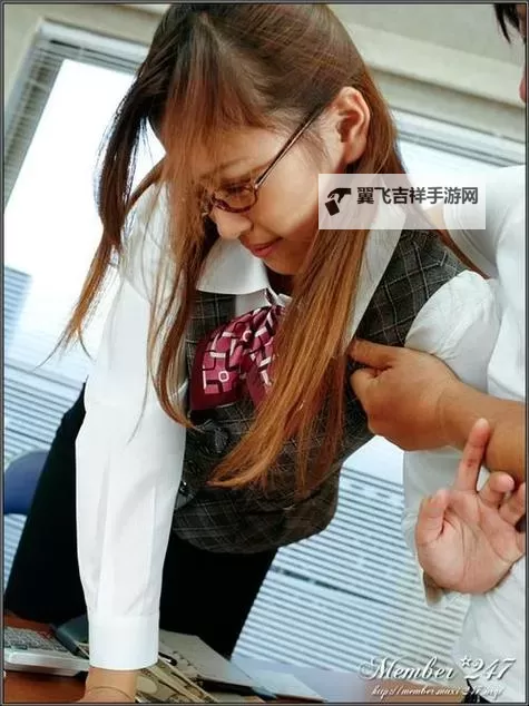 探索快乐之旅：尽享开心久久婷婷综合的精彩世界图1