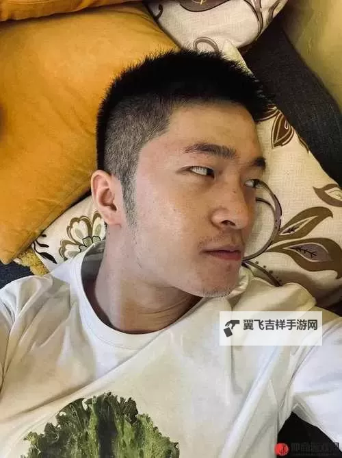 中国小鲜肉GARY打桩：新晋偶像的多面魅力展现图1