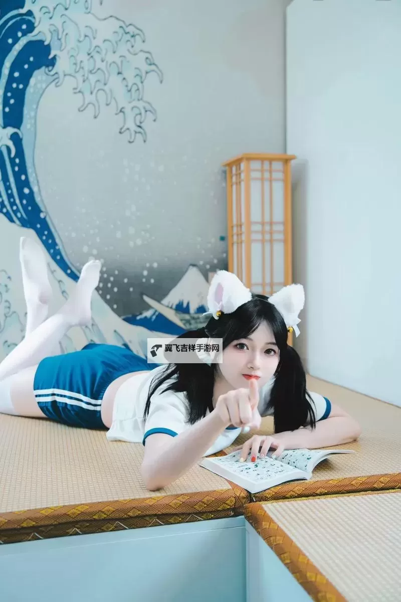 白丝双马尾少女惊艳登场:喷水瞬间魅力爆棚图1