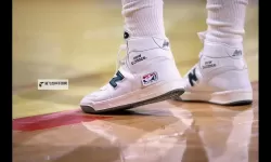 《NBA2K19》银河詹姆斯沃西属性测评 银河卡詹姆斯沃西好用吗
